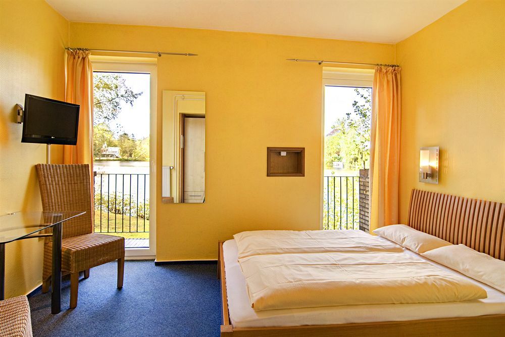 Hotel Am Muehlenteich Lubeck Exterior photo
